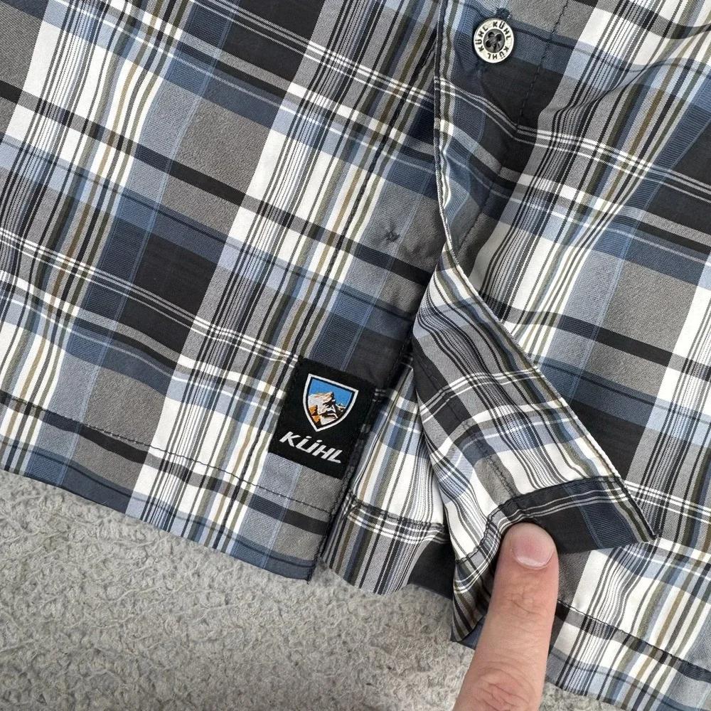 KUHL Men's Large Blue Plaid Short Sleeve Button Up Shirt Outdoor‎ Pockets